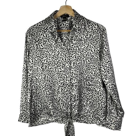Japna White & Black Satin Snow Leopard Long Sleeve Button Down XS - Picture 1 of 4